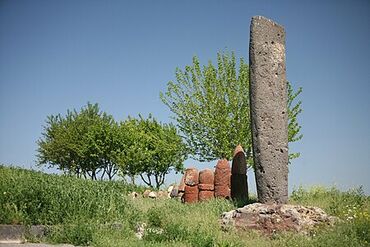 25334_vignette_Vishap-phallus-metsamor-hill.jpg