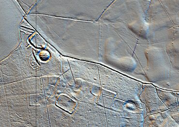 Ille-et-Vilaine - Motte, enclos et tumulus vue avec le LIDAR-HD Traitement (SRA- Bretagne) – Lidar IGN en 2024