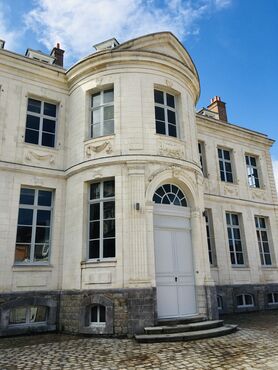 Hôtel Acary de la Rivière