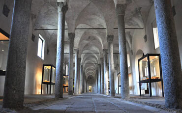 29341_vignette_02-EDIFICIO-interno-scuderie.jpg