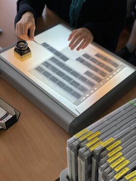 Analoge Dokumentation aus den Anfängen der archäologischen Forschung in Liechtenstein macht einen grossen Teil des Archivs aus.